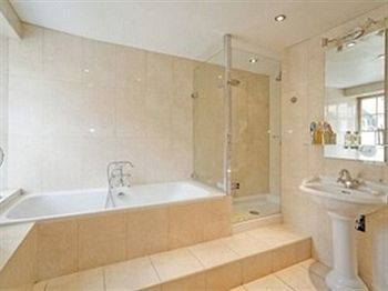 Crownplace Bury St. Edmunds Extérieur photo